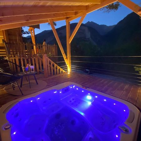 Chalet L'Empreinte Saint-Étienne-de-Tinée 外观 照片